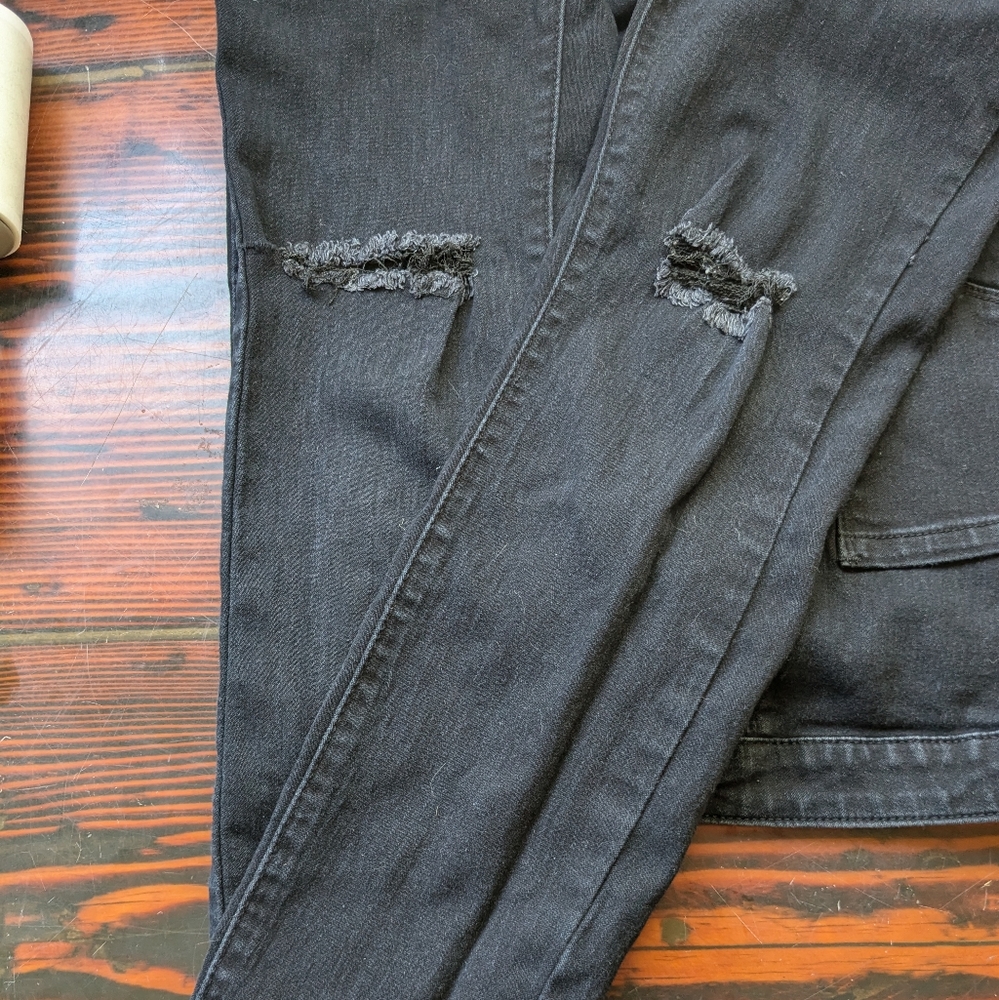 American Bazi Black High-Rise Distressed Skinny Jeans – Size M - Picture 2 of 6